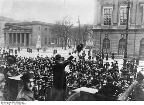  Novemberrevolution - En Tysk Övergång Från Monarki till Republik